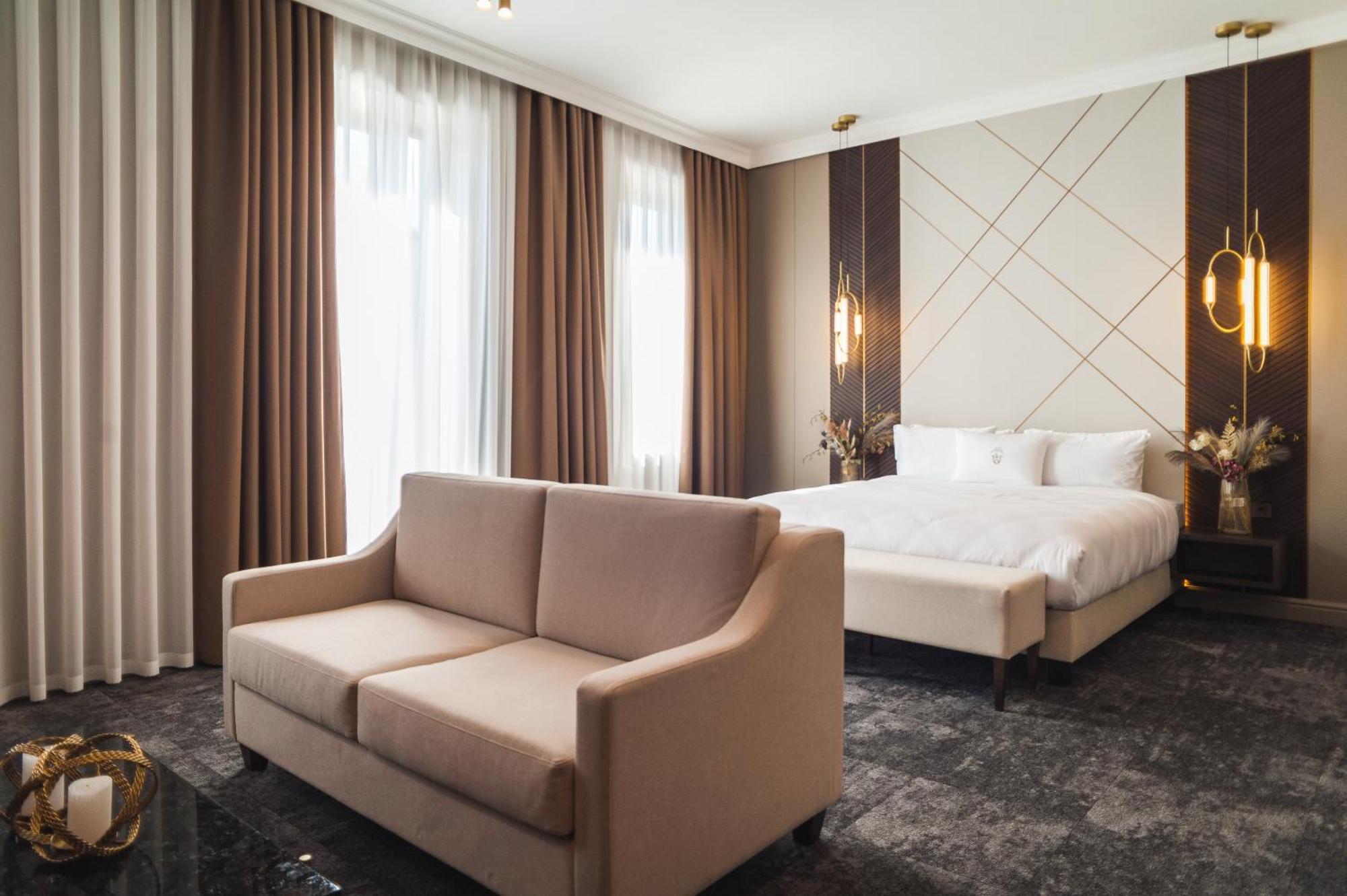 Old Continent Hotel Uzhhorod Εξωτερικό φωτογραφία